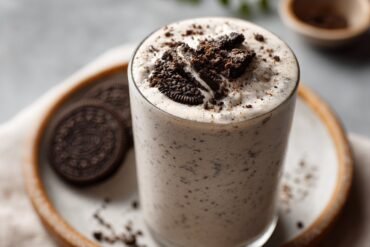 Oreo Milkshake featured