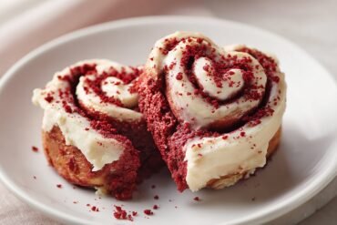 Red Velvet Cinnamon Rolls featured