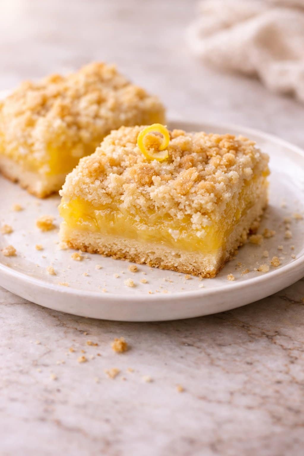 Lemon Crumb Bars serving image