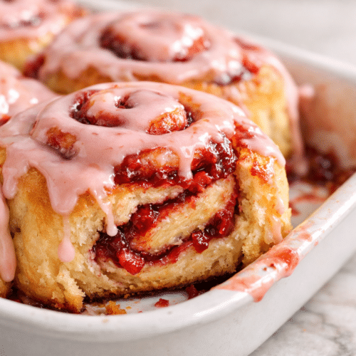 Mouthwatering Strawberry Cinnamon Rolls: A Sweet Delight featured image